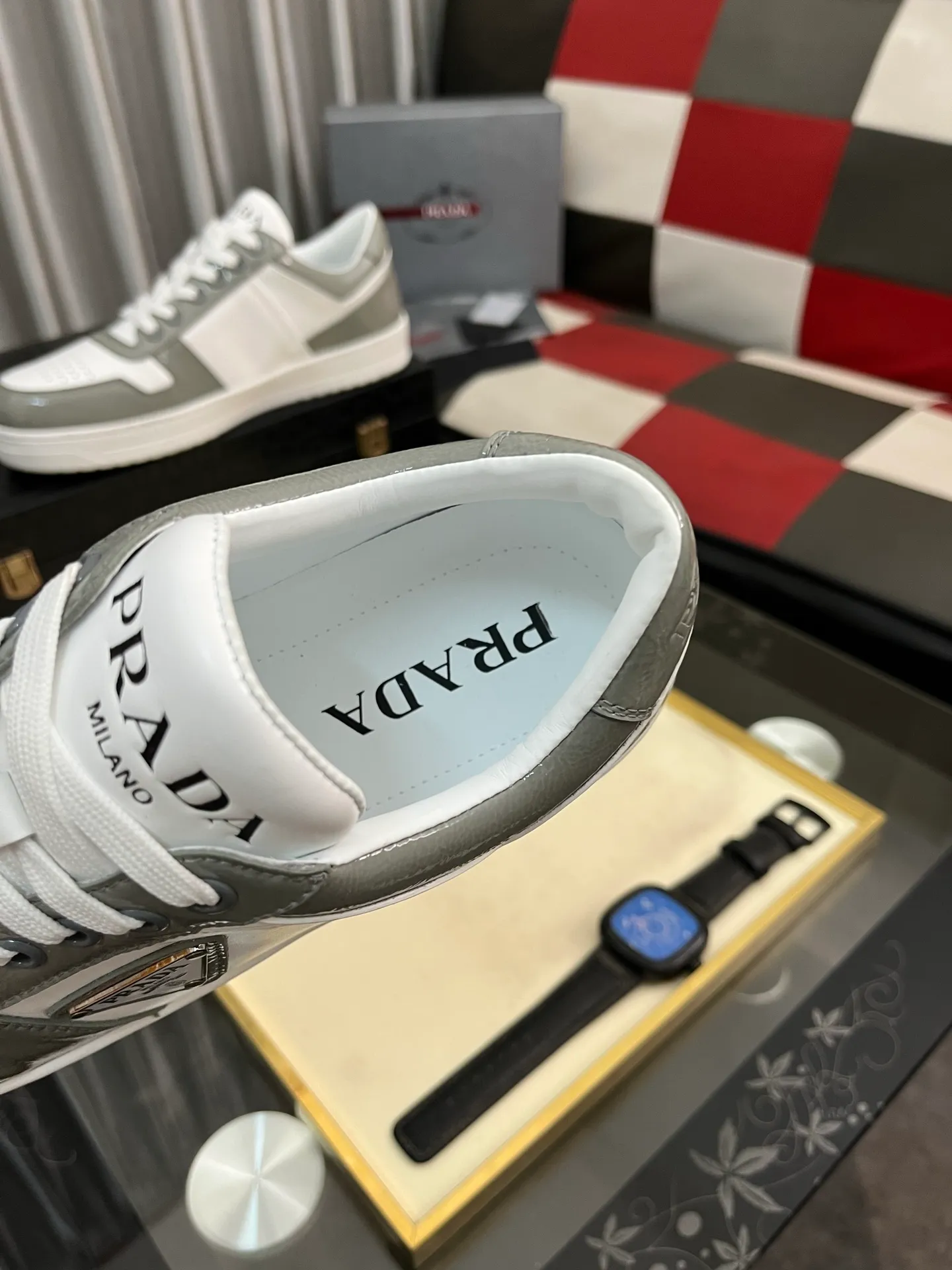 Men's shoes 💰560⌚️⌚️【PRADA】Prada - high-end quality original order 🔍🔍🔍 casual sports shoes - upper: 🔝 Nappa calfskin, brand high satin hollow canvas, shoe body sewn brand metal fasteners, tongue injection molded brand logo - lining: water-dyed cowhide - outsole: ultra-light TPU foam rubber; two-color molded outsole -Ultra-high quality control and fine workmanship: highlighted (high-end, extravagance, and class) -Size: 38-444️⃣colors available
